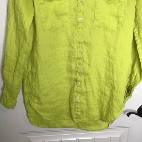 Boden 100% Linen Button Down Shirt in Chartreuse. - Picture 7 of 10
